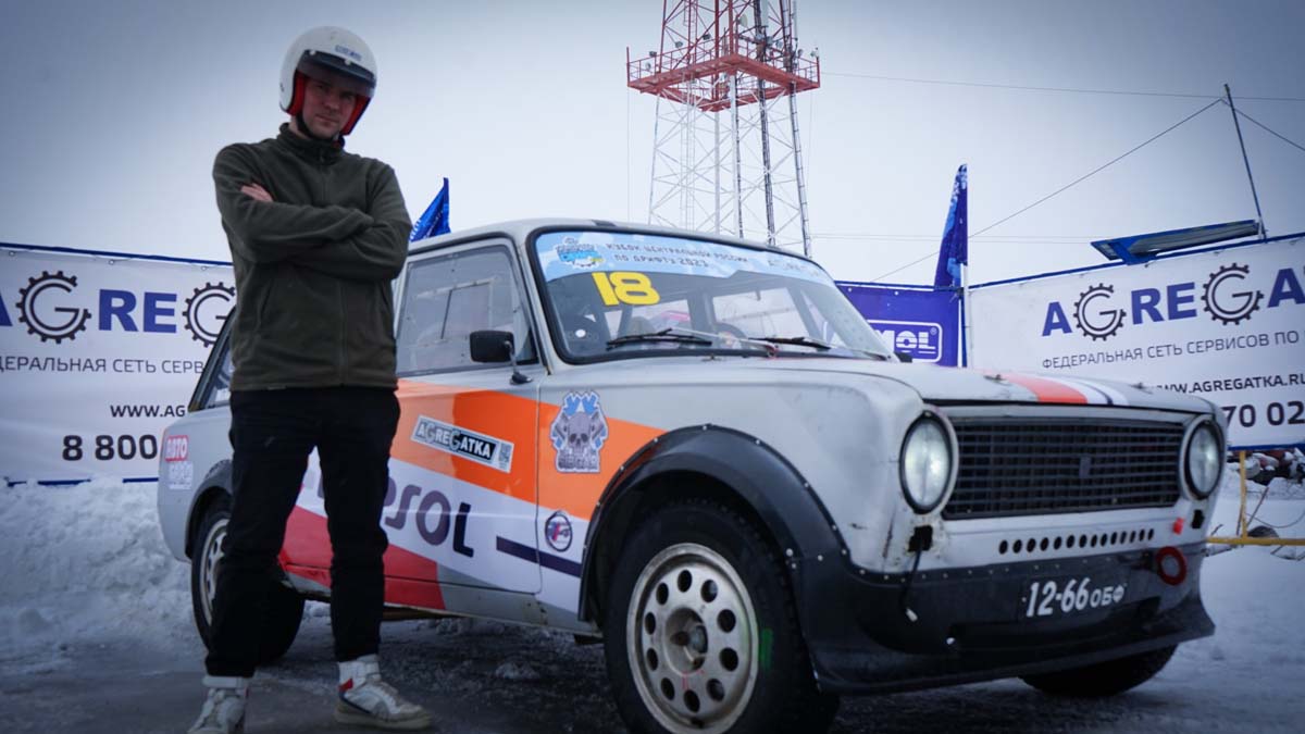 Антон Михайлов